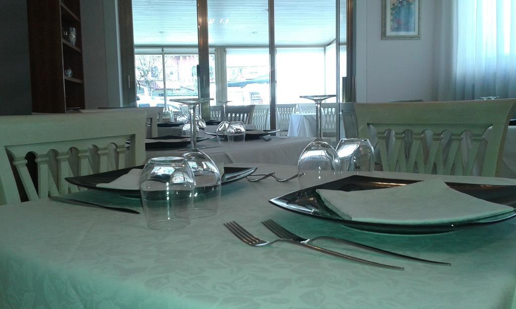 Hotel Ristorante La Terrazza ليدو دي كامايوري المظهر الخارجي الصورة