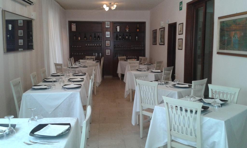 Hotel Ristorante La Terrazza ليدو دي كامايوري المظهر الخارجي الصورة